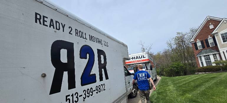 Avoid move-in day problems by checking HOA apartment and subdivision rules in Ohio 2 professional moving vans