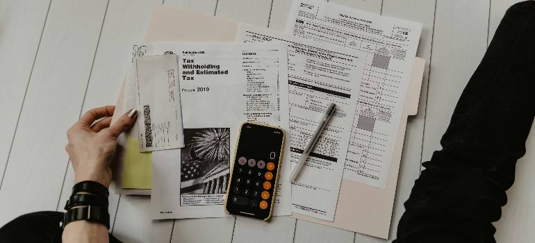 Top reasons families are choosing to relocate to Morrow Ohio 6 Tax papers and calculator for budgeting moving to Morrow