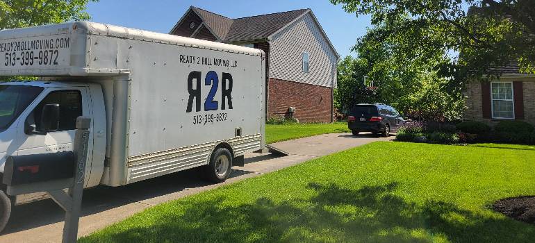 Relocating your family to Lebanon Ohio: Schools, parks & services 2 Residential truck for moving to Lebanon Ohio this summer