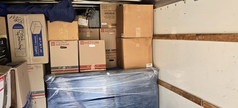What packing materials are worth buying, and what can you skip? 3 Loaded truck shows why packing materials are worth buying